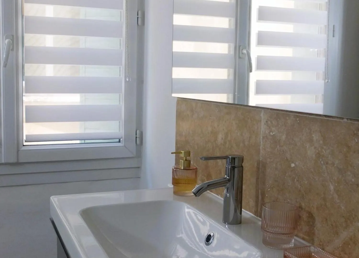 Appartement Centre Historique L'Isle-sur-la-Sorgue 0*,  France