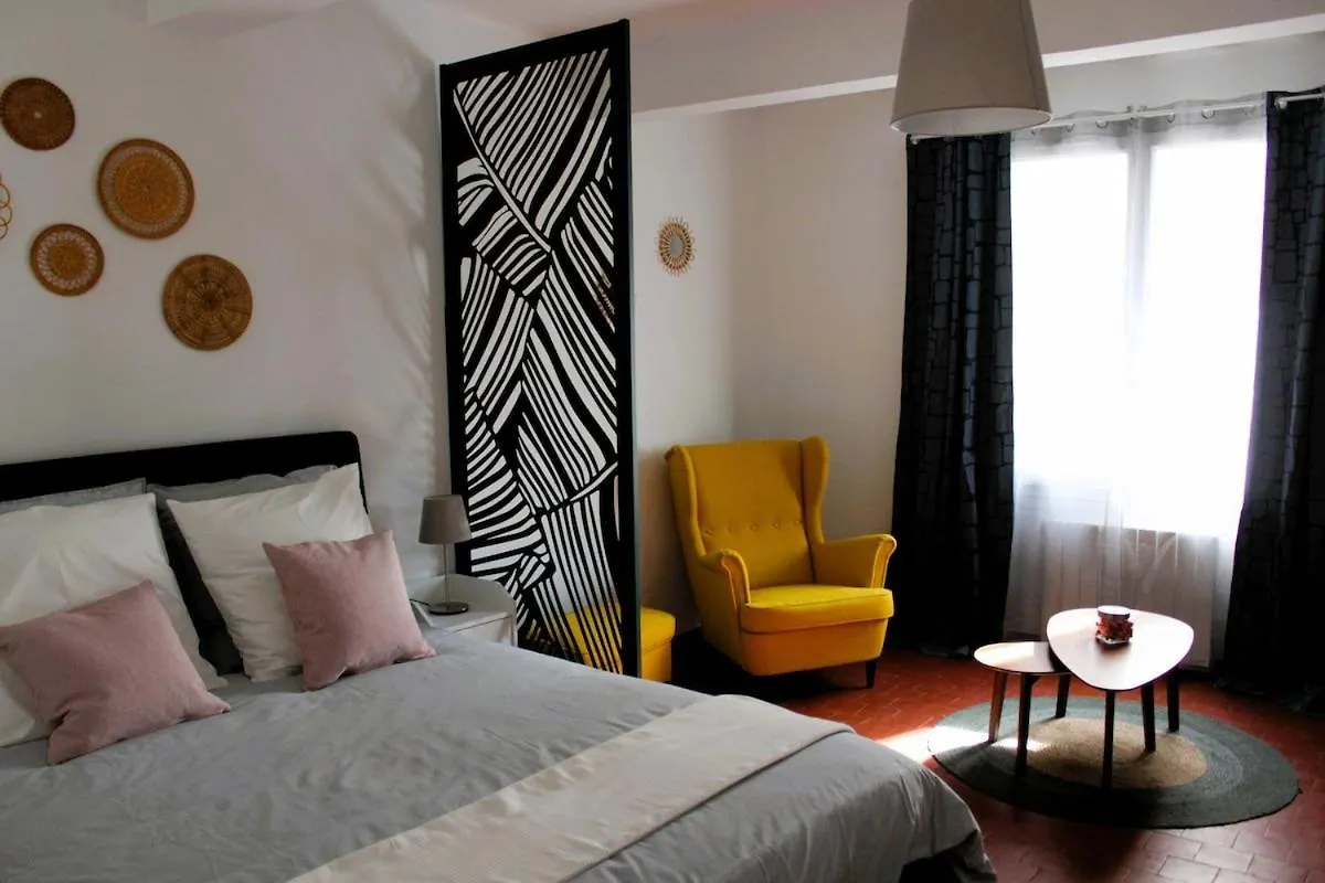 Appartement Centre Historique L'Isle-sur-la-Sorgue Apartment