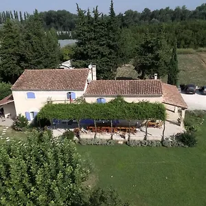 Mas Clement LʼIsle-sur-la-Sorgue